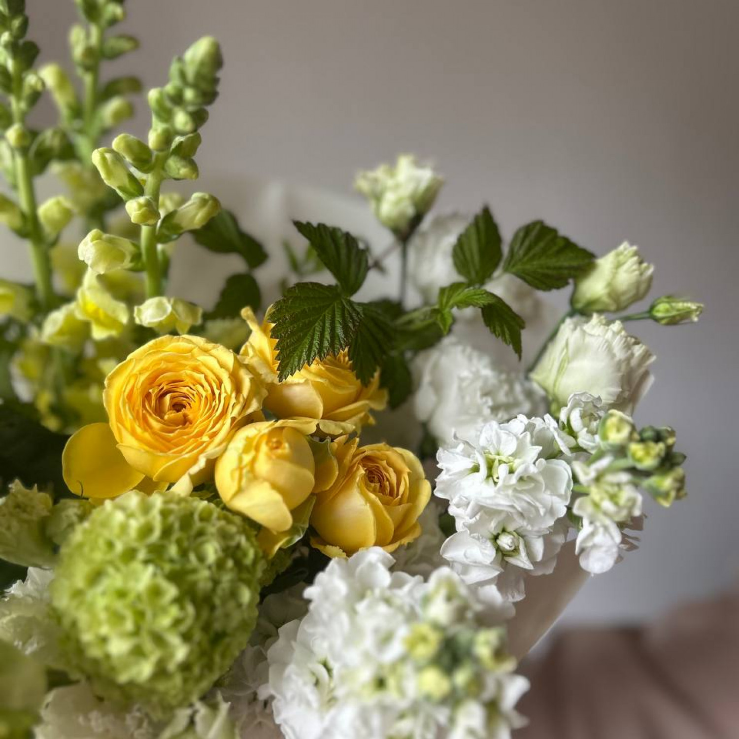 Авторский букет в зеленной гамме № 94