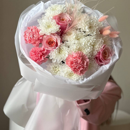 Авторский букет с хризантемой 193