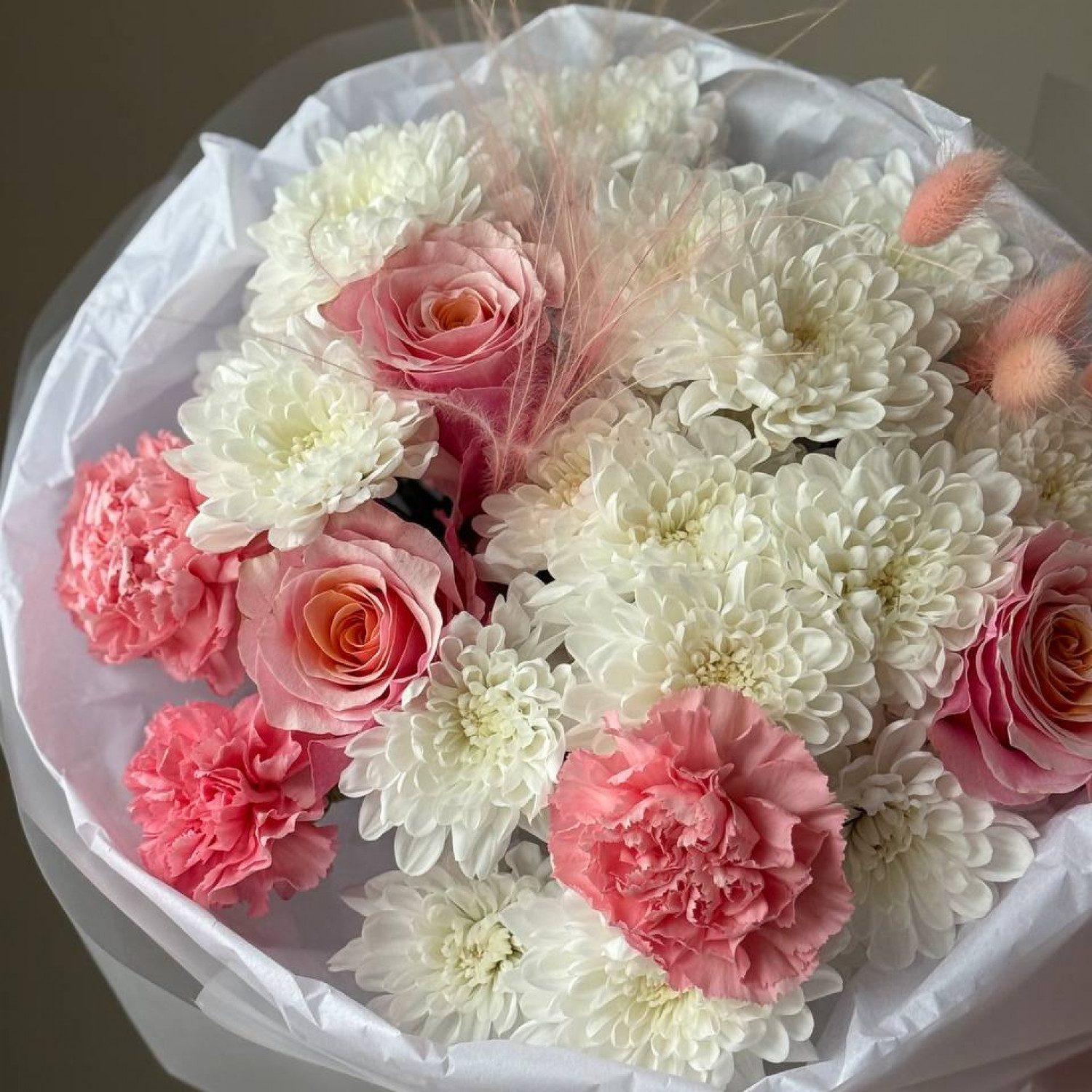 Авторский букет с хризантемой 193