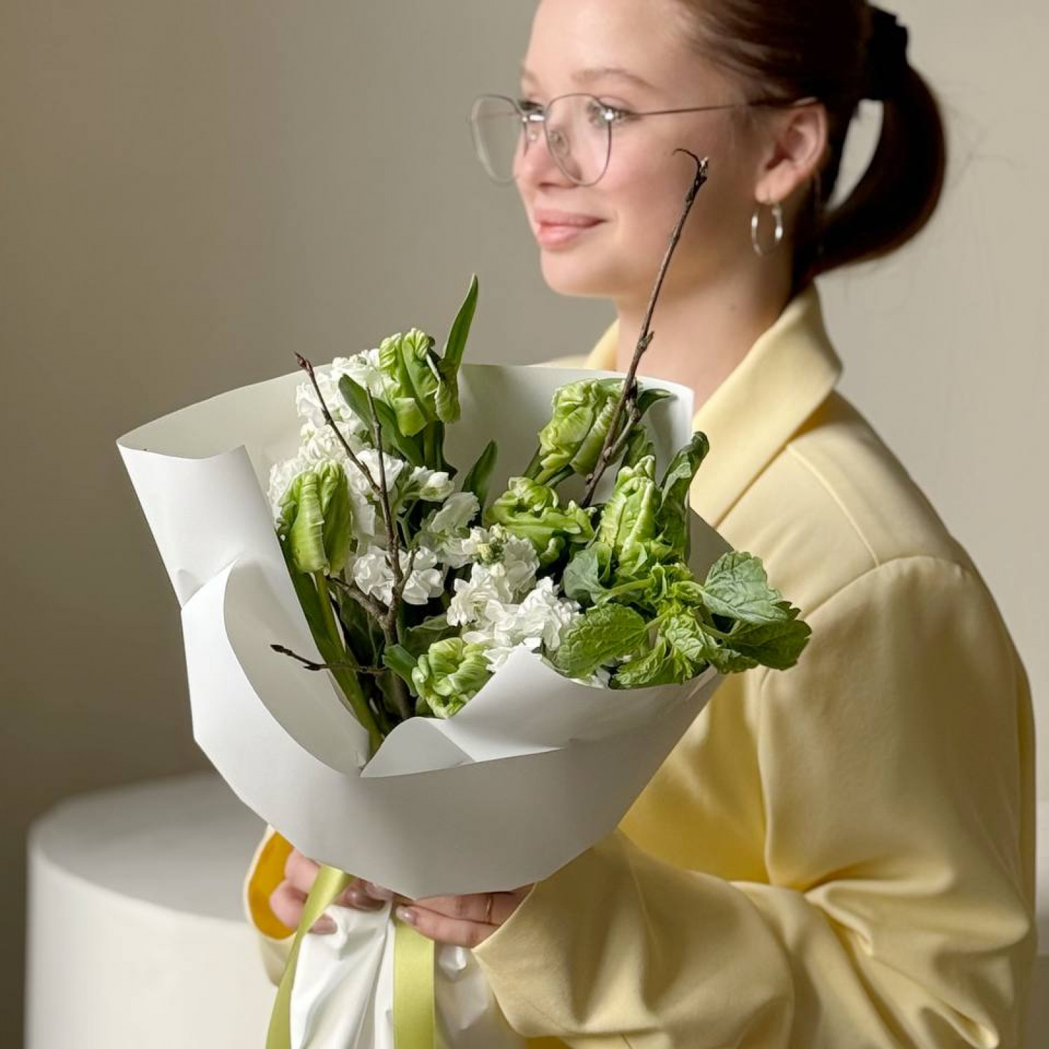 Авторский весенний букет 189