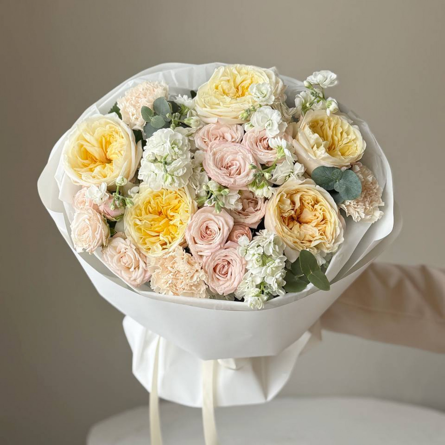 Авторский букет с пионовидными розами 186