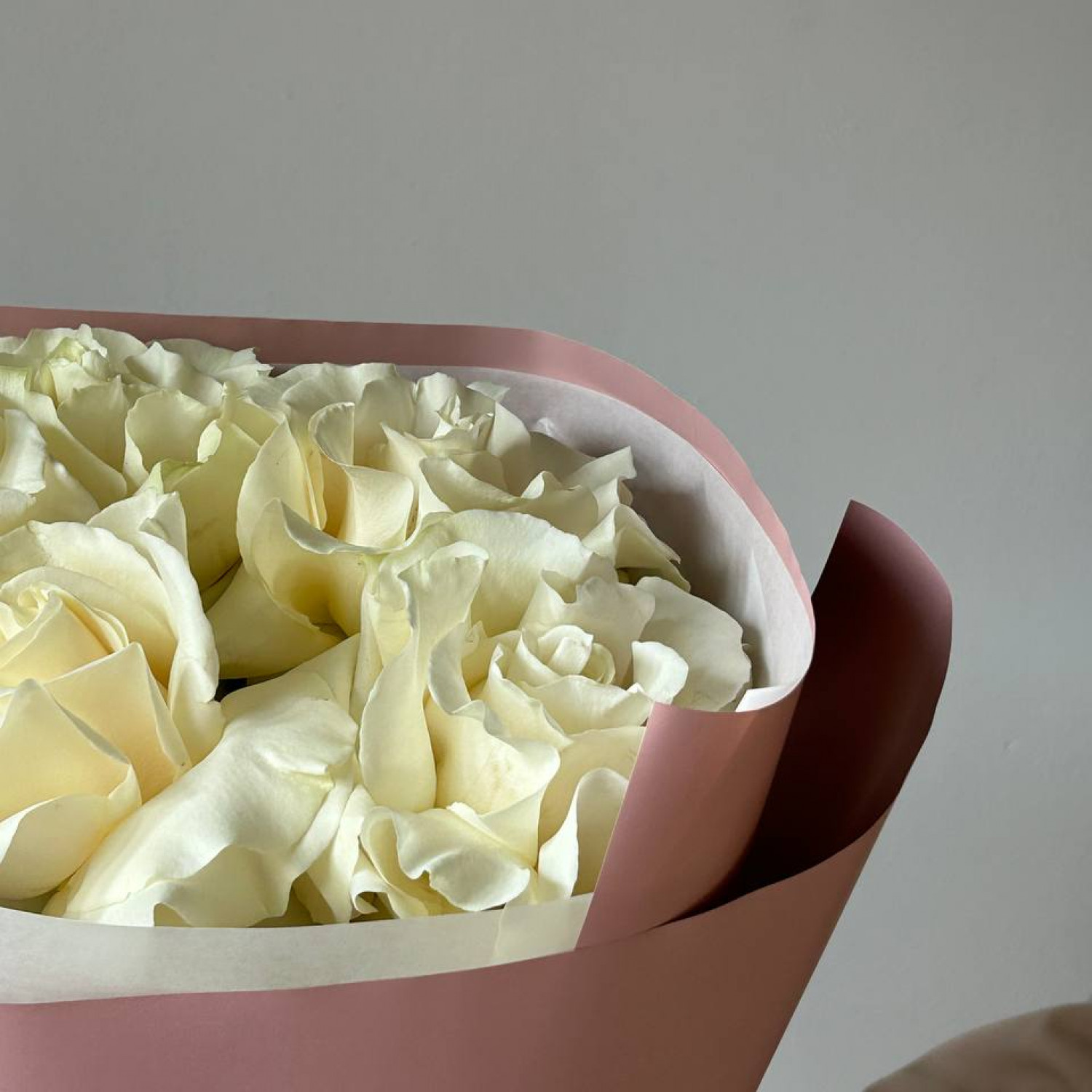 Монобукет из 5 белых французских роз