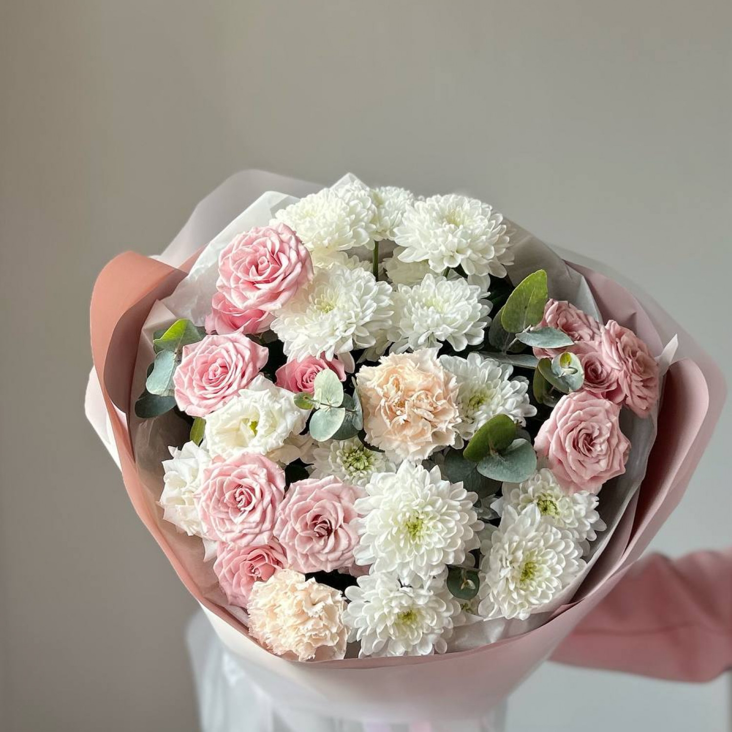 Авторский нежный букет №52