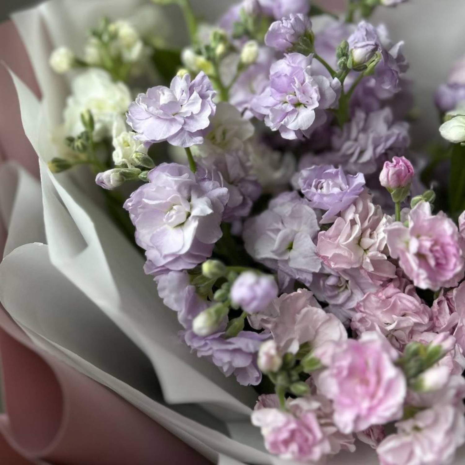 Ароматный букет из кустовой маттиолы №10