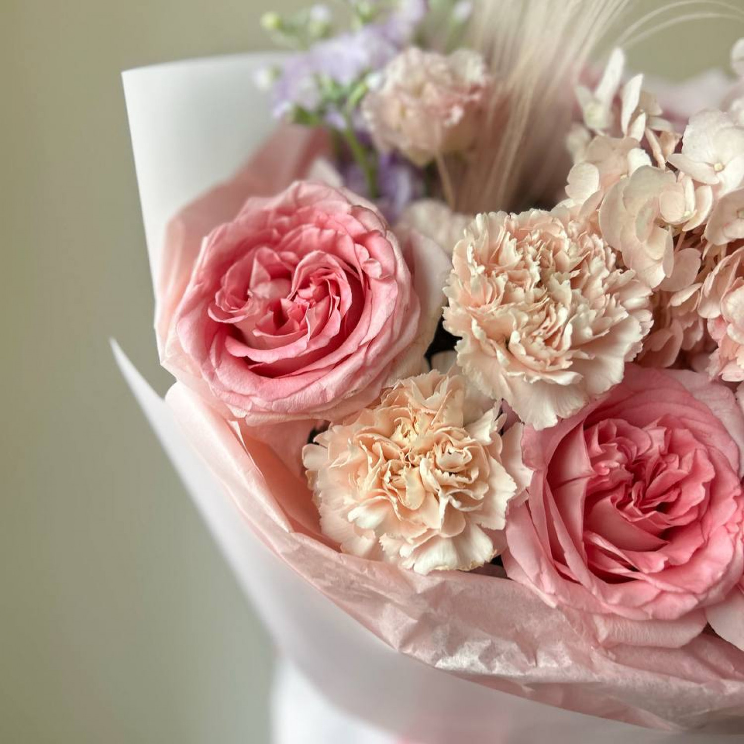 Авторский букет в нежной розовой гамме №18