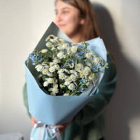 Сборный букет из Хризантем и Незабудок